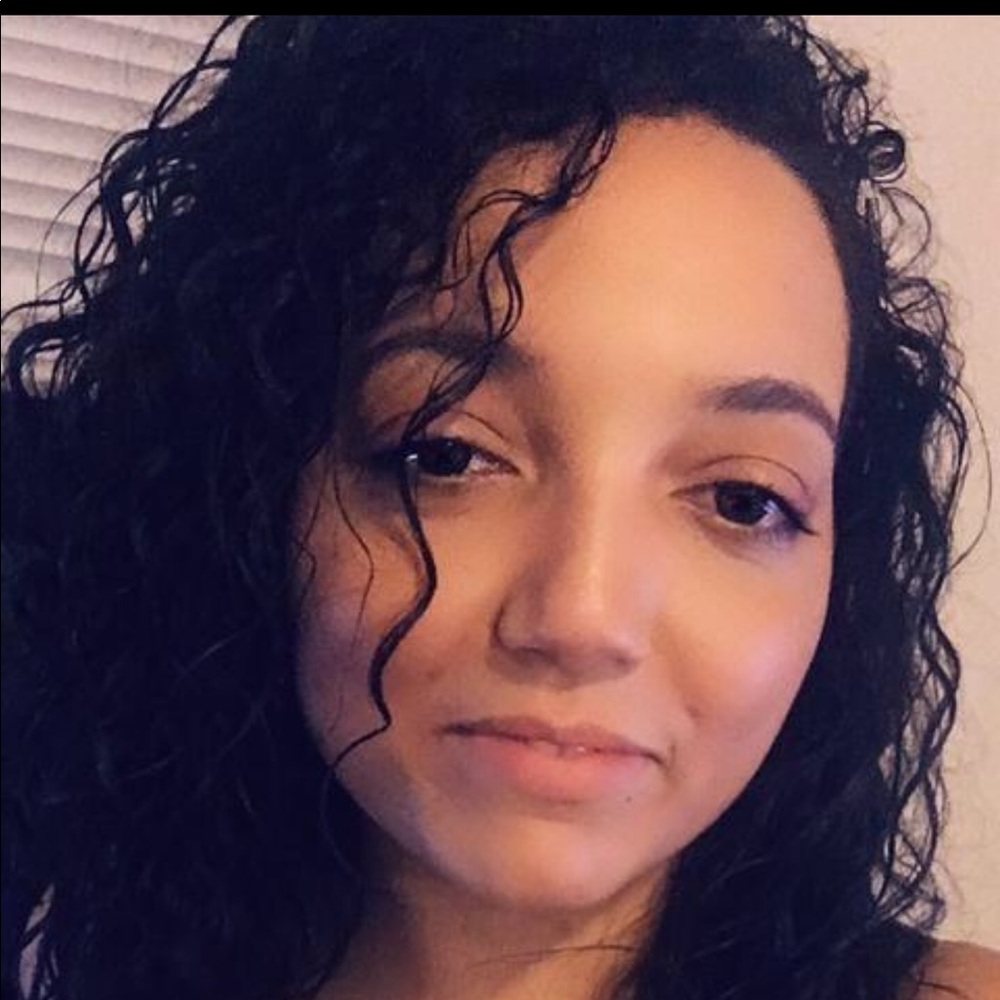 Meet your Posher, Lindsey